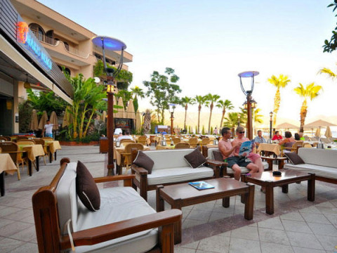 MARIS BEACH HOTEL