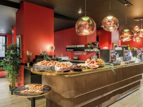 MARMONT HOTEL