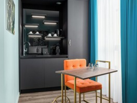 MARMONT HOTEL