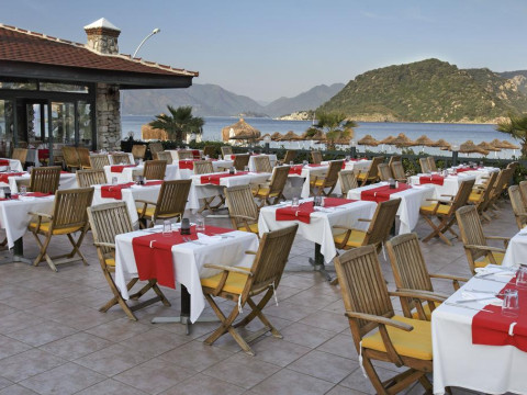 MARTI RESORT DELUXE
