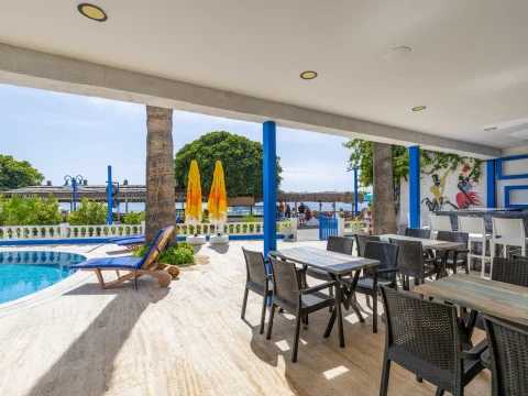 MAXSEA BEACH HOTEL