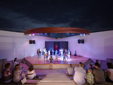 Maya World Park Hotel