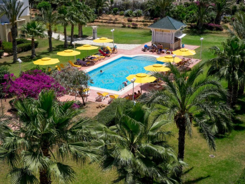 MEDINA BELISAIRE & THALASSO
