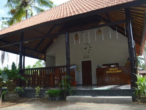 Meket Bungalows