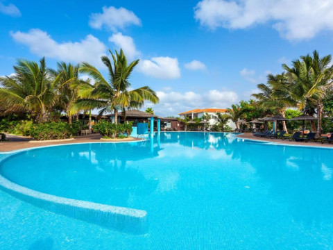 Melia Tortuga Beach Resort