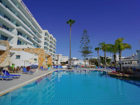Hotel Melini Suites