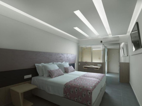 MELROSE HOTEL