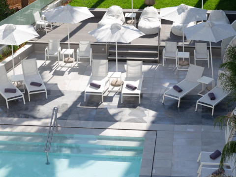 MELROSE HOTEL