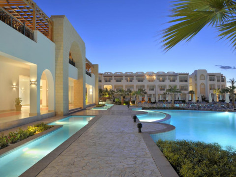 Melton Tiran Resort