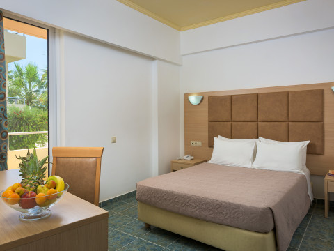 MEMPHIS BEACH HOTEL