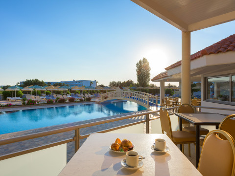 MEMPHIS BEACH HOTEL