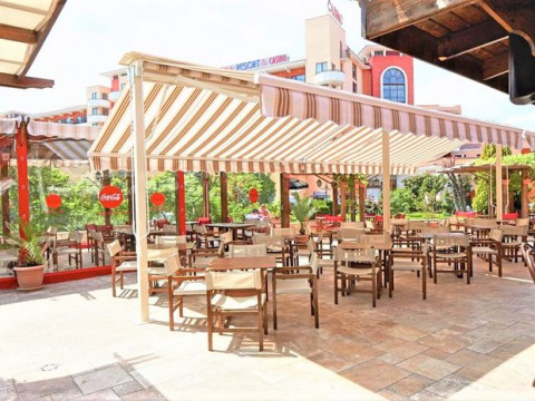 MENA PALACE