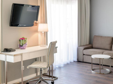 Mercure Raphael