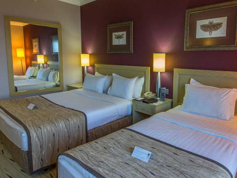 MERIT PARK HOTEL