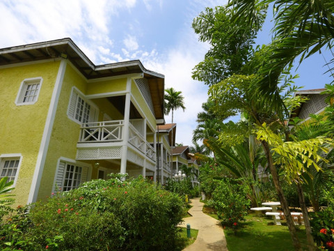 Merril's Beach Resort II