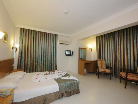 MERT SEASIDE HOTEL