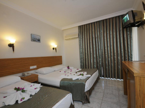 MERT SEASIDE HOTEL