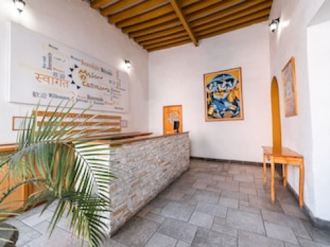 MESON DE CAROLINA