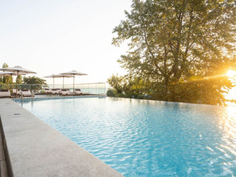 METROPOL GRIFID HOTEL