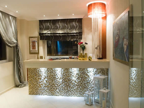 Metsikas Residence