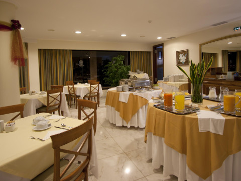 Ocean Gardens Hotel