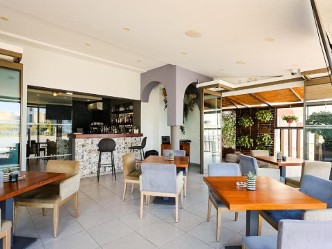 Mikes Kanarium Hotel
