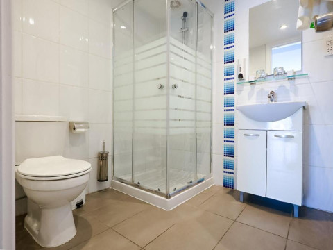 Mikes Kanarium Hotel