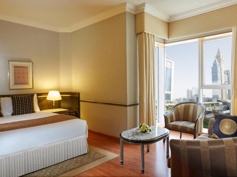 MILLENNIUM PLAZA DOWNTOWN HOTEL