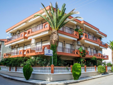 Milonas House Apartments