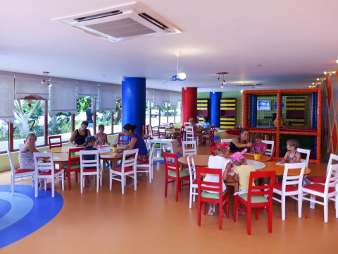 Club Grand Side