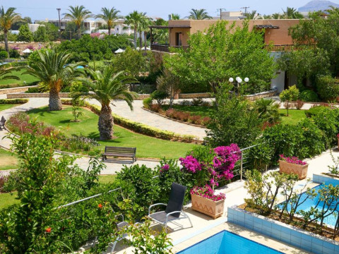 Minoa Palace Resort
