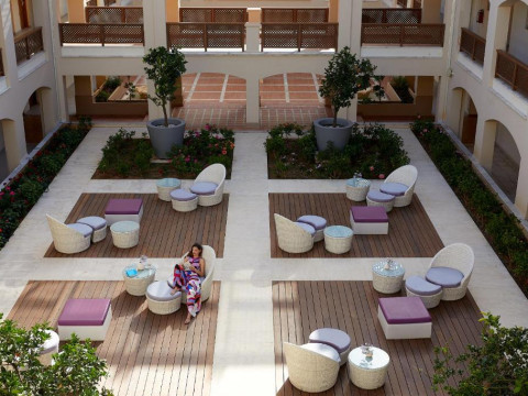 MINOA PALACE RESORT & SPA