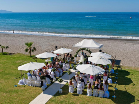 Minoa Palace Resort & Spa