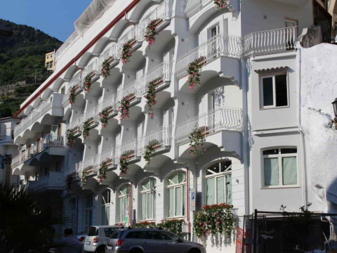 Minori Palace