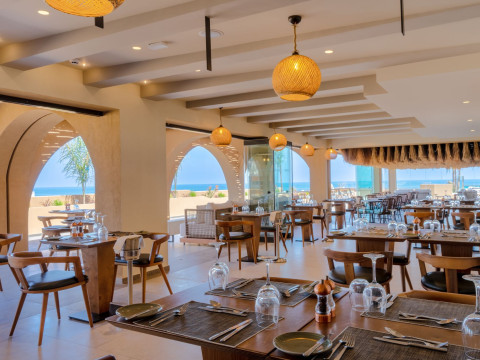 MINOS AMBASSADOR ALL SUITES & SPA Adults only 16+
