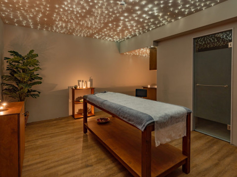 MINOS AMBASSADOR ALL SUITES & SPA Adults only 16+