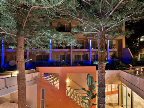MINOS HOTEL