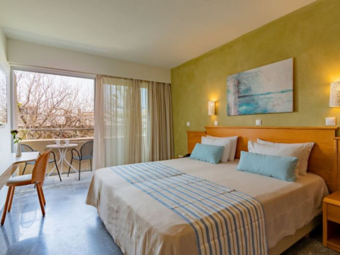 MINOS HOTEL