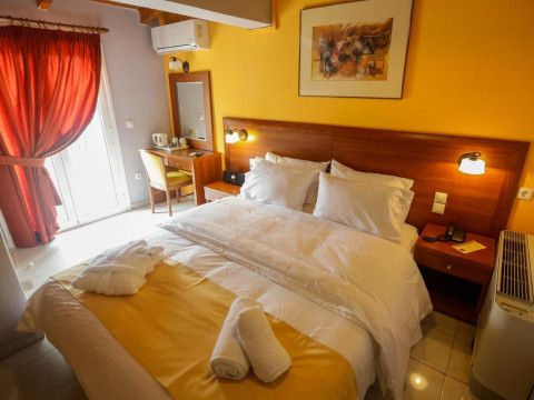 Mirabel City Center Hotel