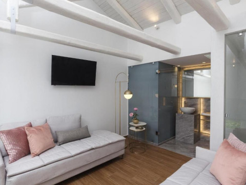 Mirabile Luxury Suites