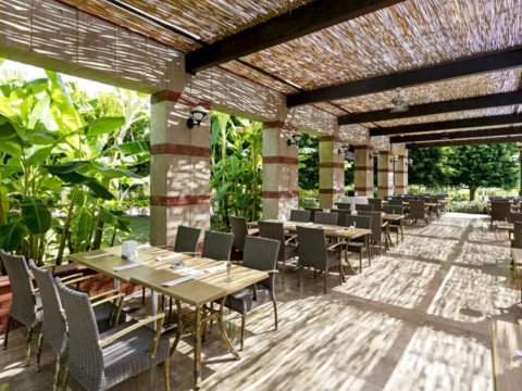 MIRACLE RESORT