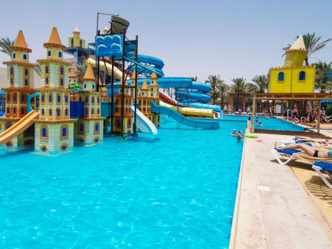 MIRAGE BAY RESORT & AQUAPARK