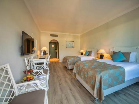 MIRAGE PARK RESORT HOTEL