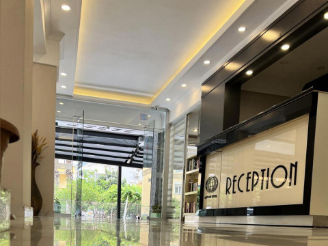 MISS CLEOPATRA HOTEL