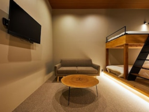 MIZUKA IMAIZUMI II UNMANNED HOTEL
