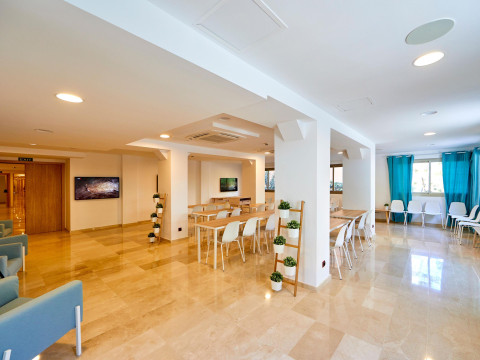 MLL Mediterranean Bay