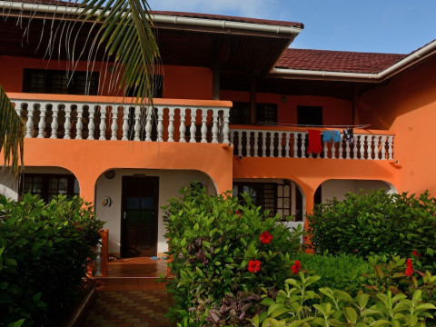MNARANI BEACH COTTAGES