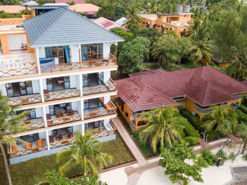 MNARANI BEACH COTTAGES