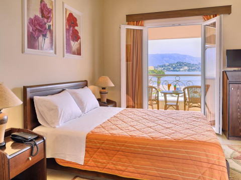 MOLFETTA BEACH HOTEL