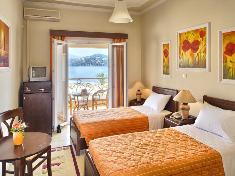 MOLFETTA BEACH HOTEL